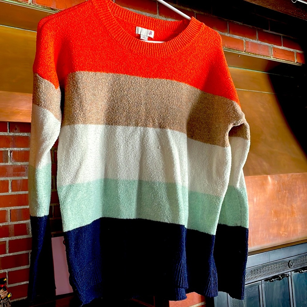 So multicolor sweater